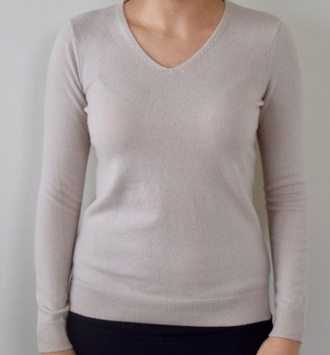 yalda v neck cashmere sweater mocha 2